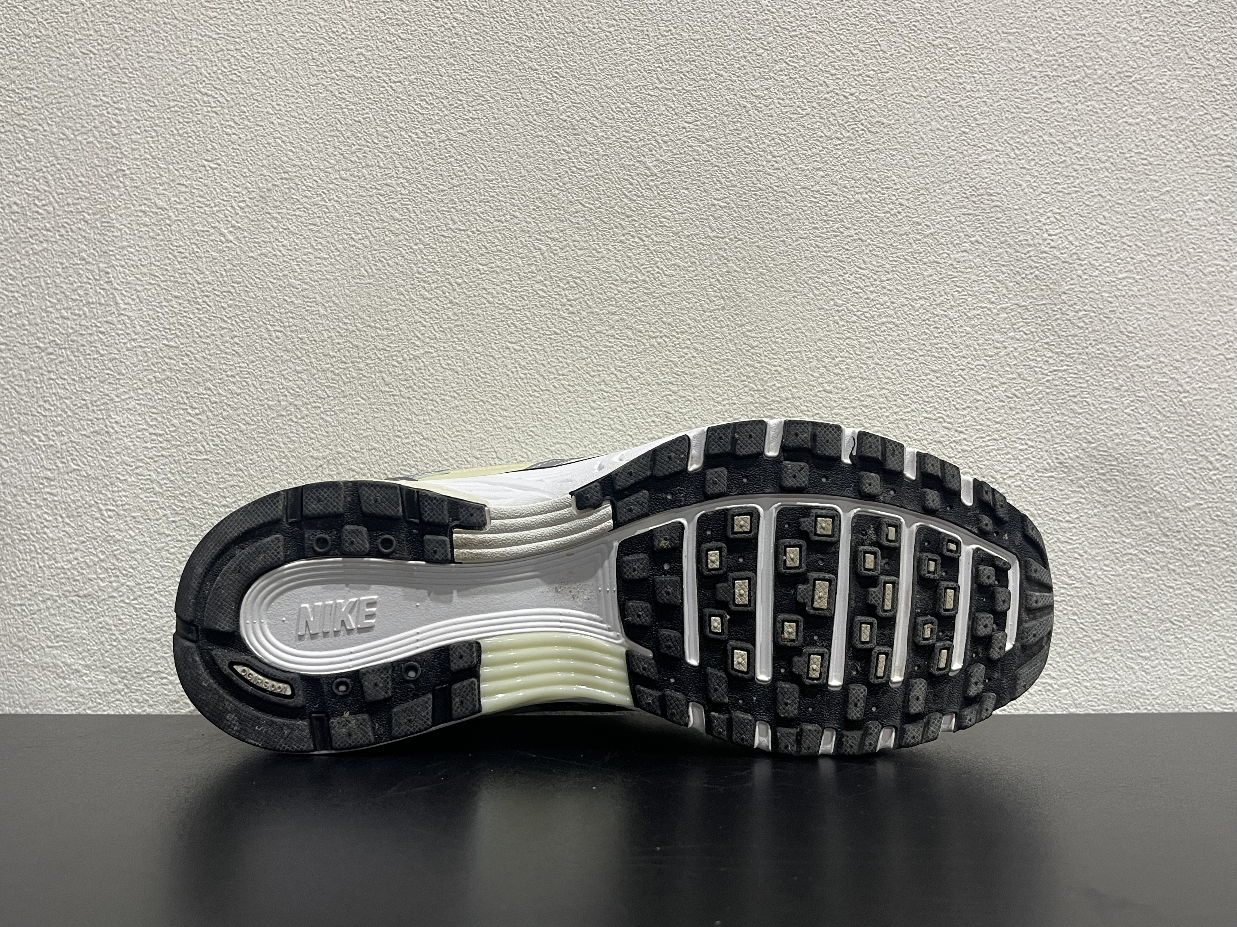 Nike P-6000