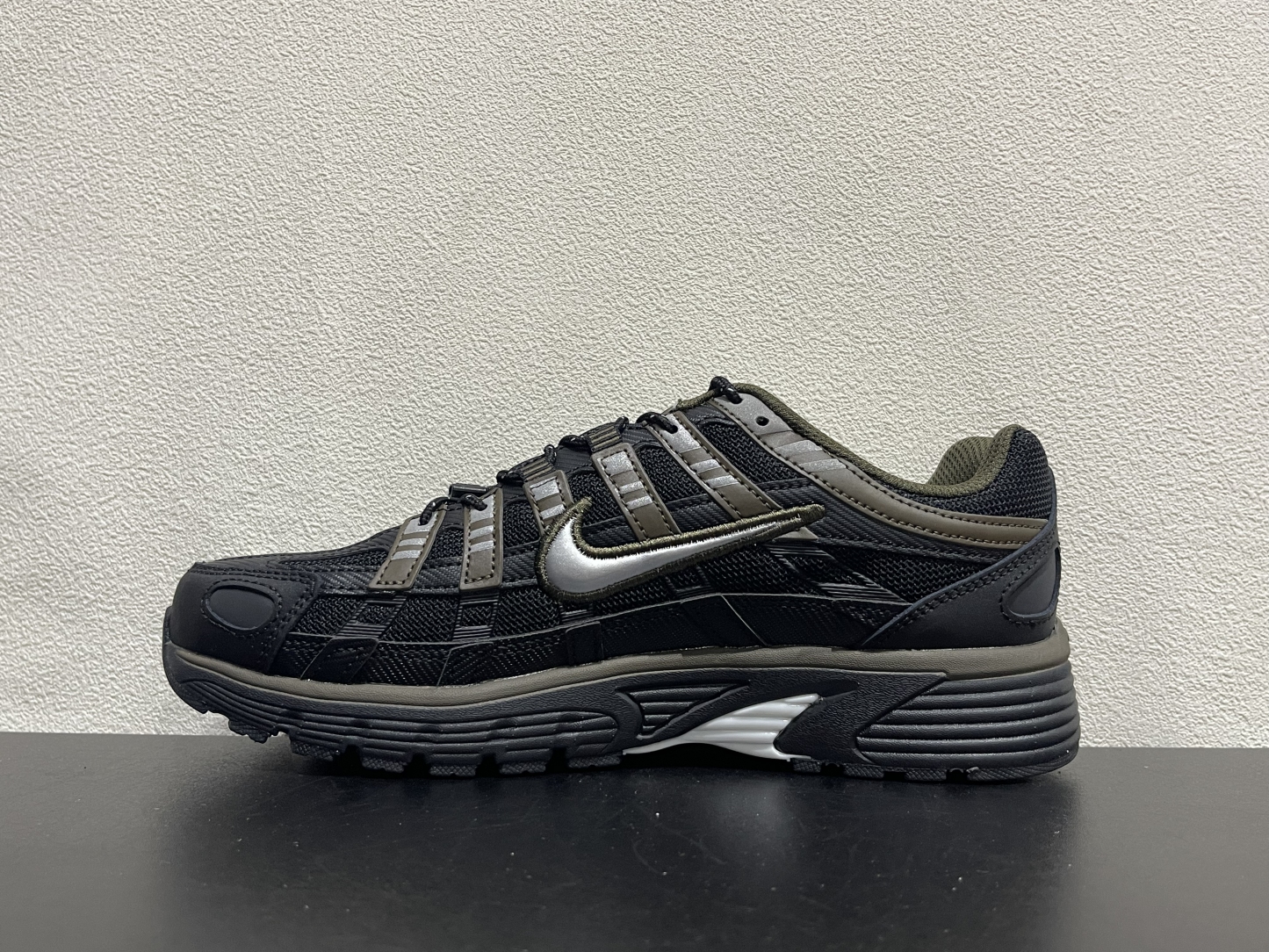 Nike P-6000(39-47.5)