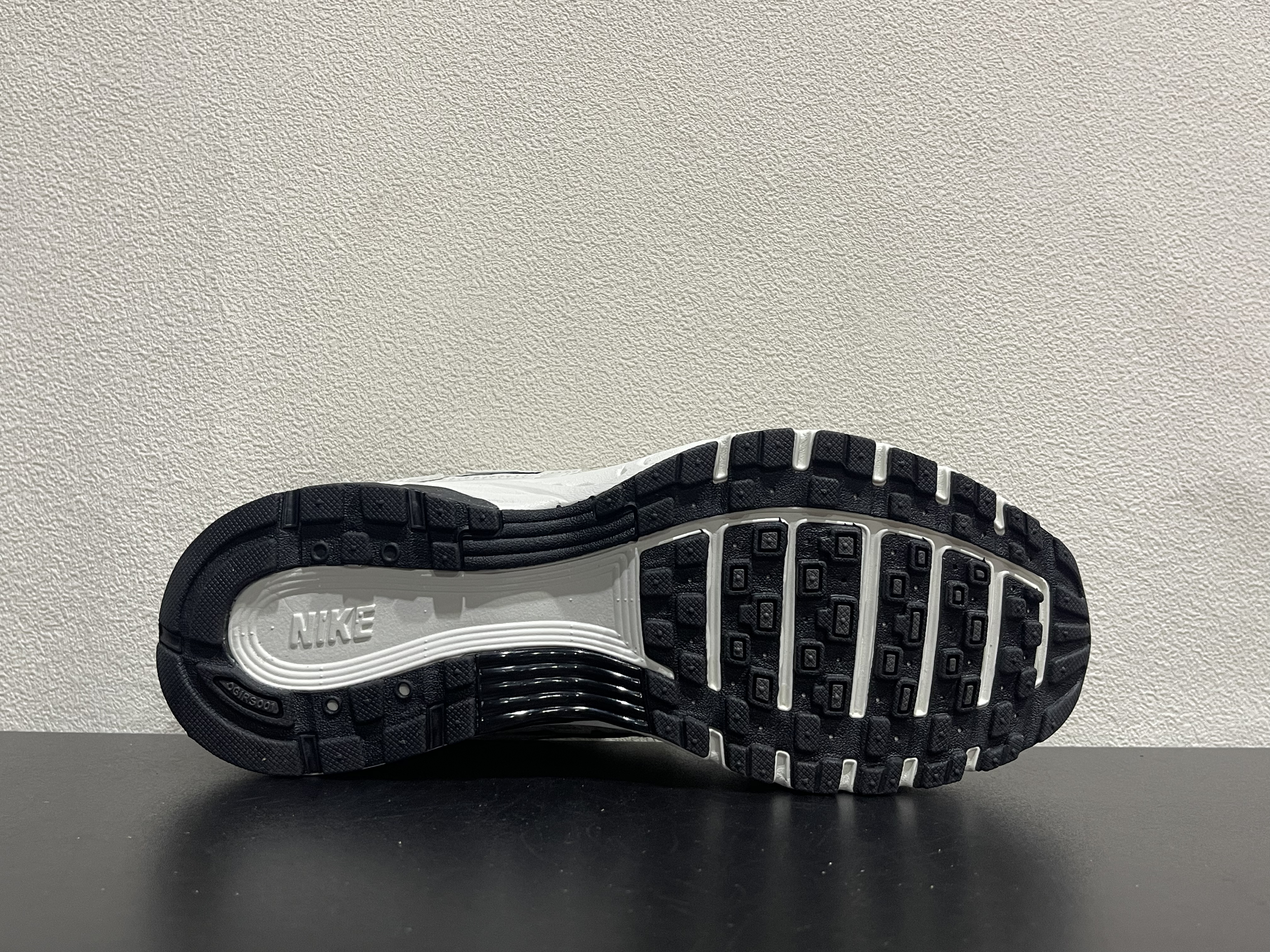 Nike P-6000(36-47.5)