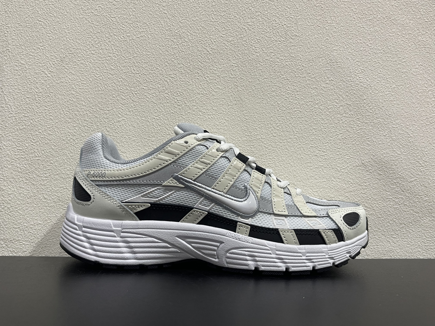 Nike P-6000(35.5-45)