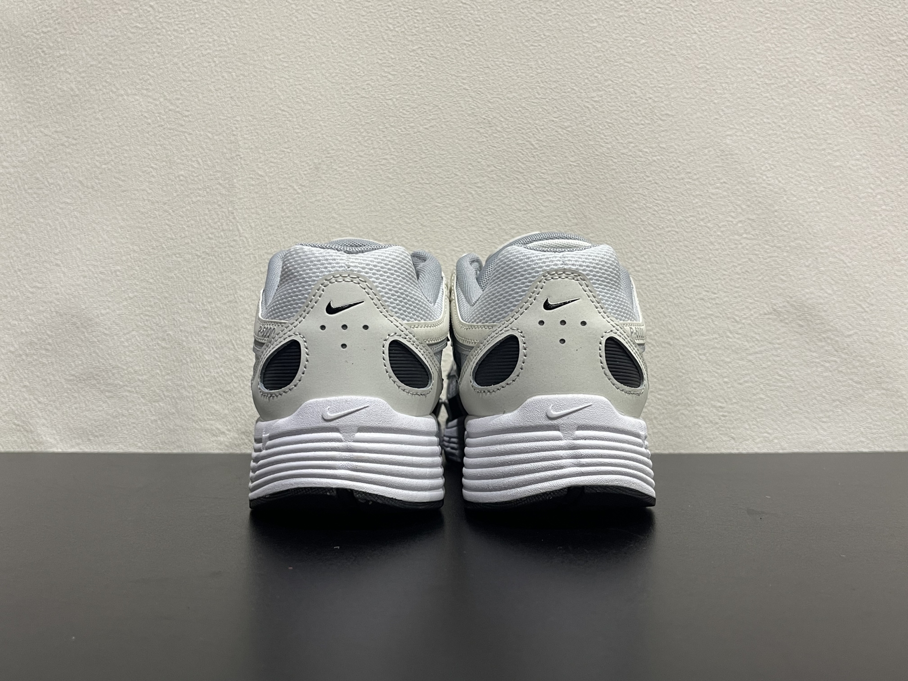 Nike P-6000(35.5-45)