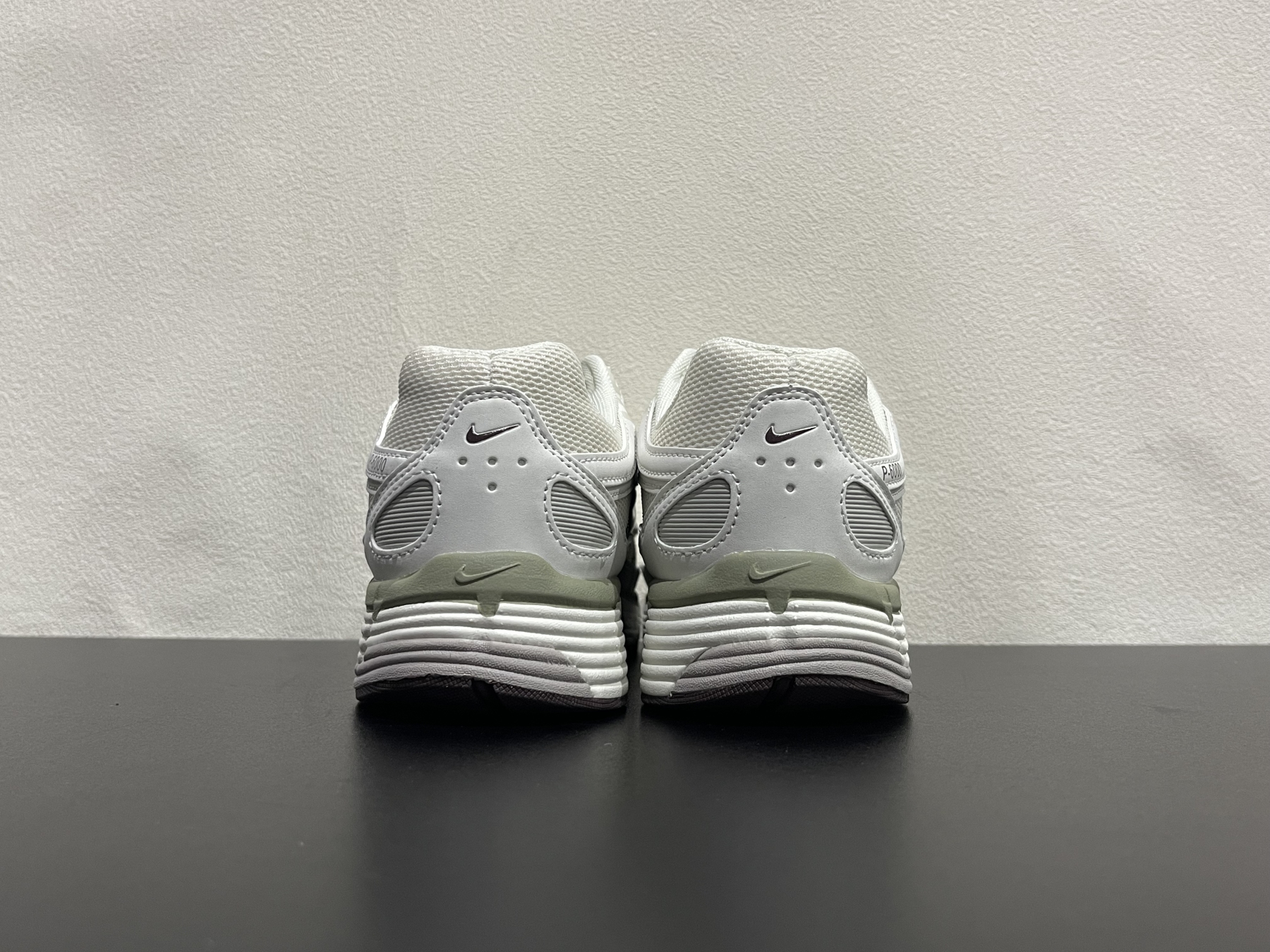 Nike P-6000(35.5-45)