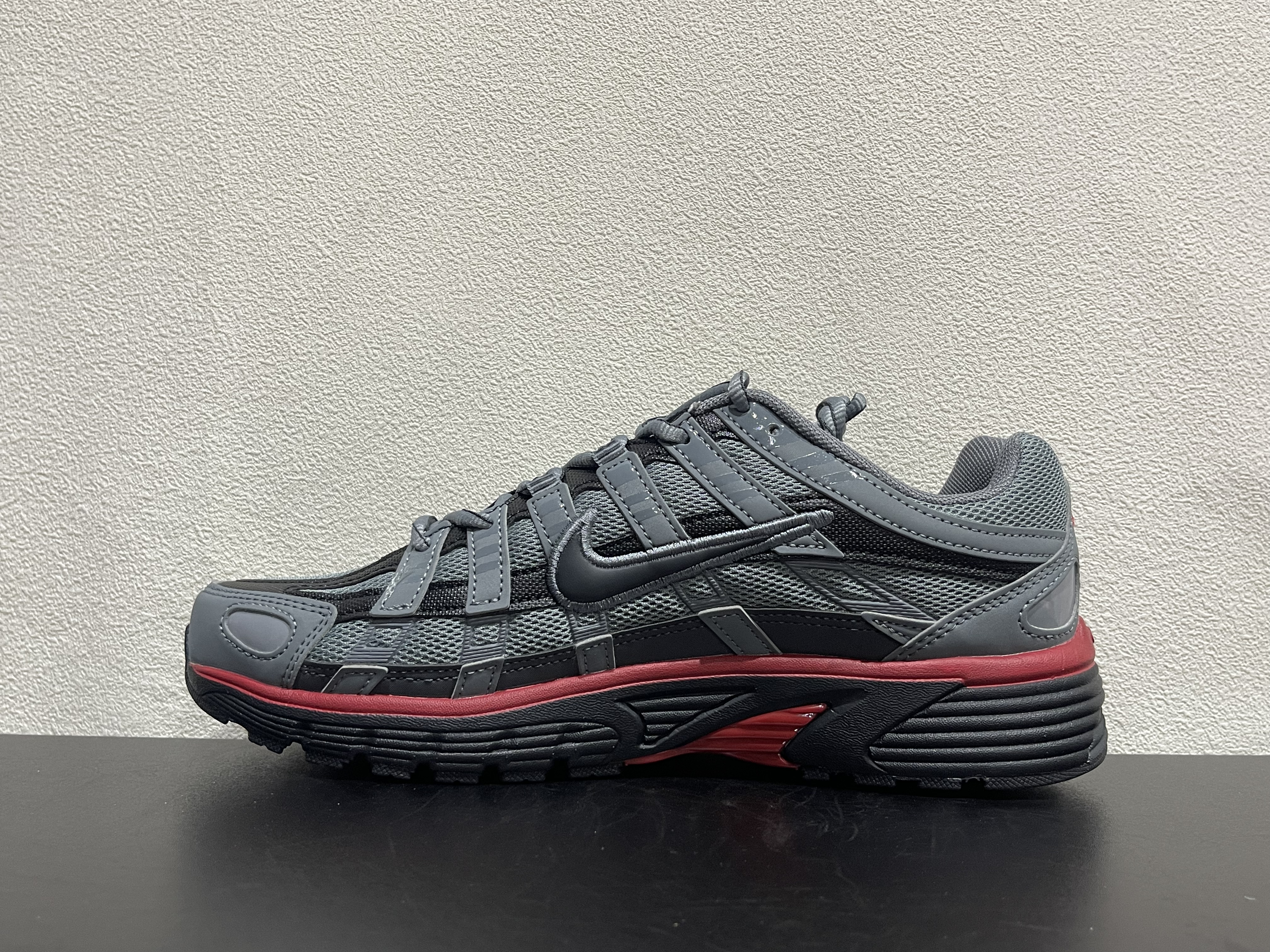 Nike P-6000(39-47.5)