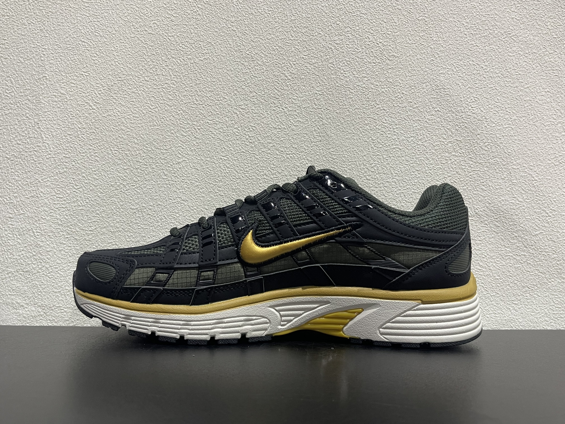 Nike P-6000