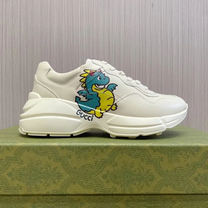 gucci 老爹鞋 系列