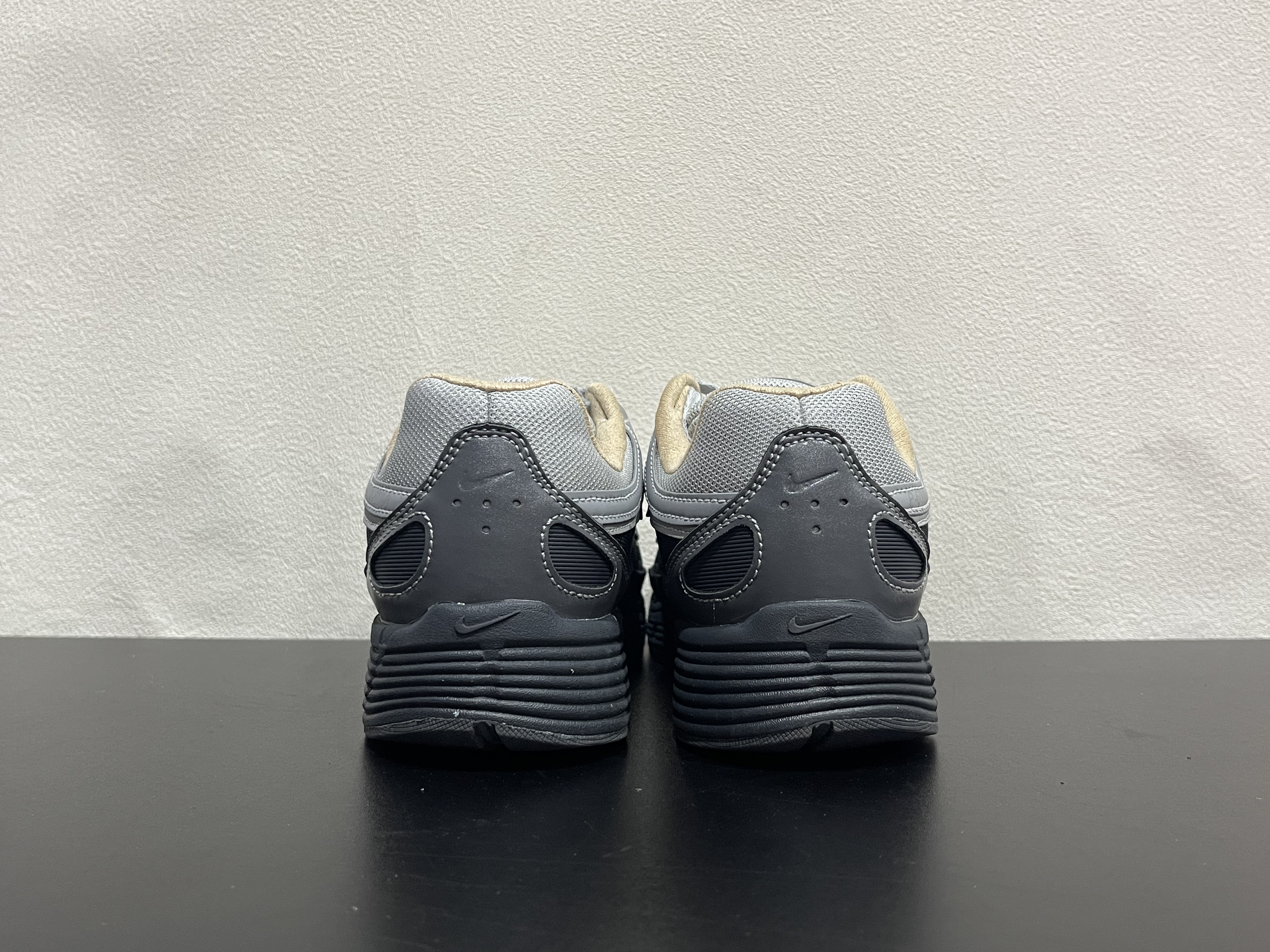 Nike P-6000(39-47.5)