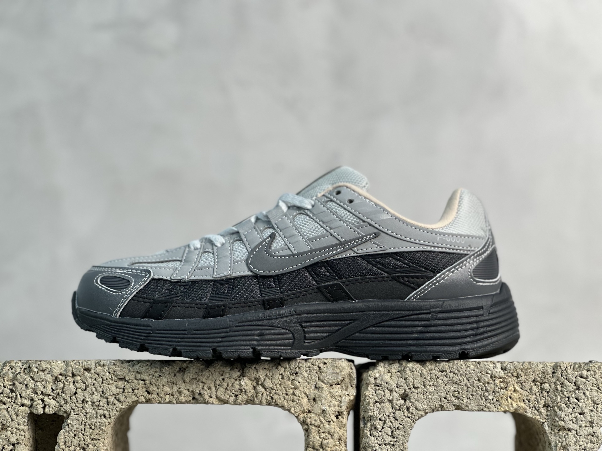 Nike P-6000 系列  女款