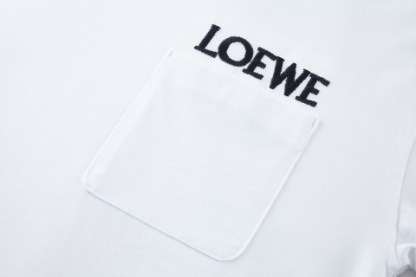 LOEWE罗意威口袋刺绣标识短袖