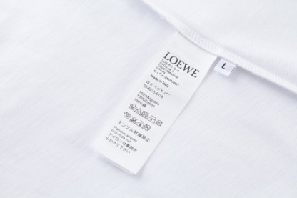 LOEWE罗意威口袋刺绣标识短袖