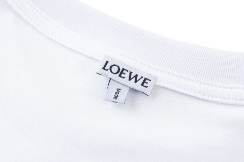 LOEWE罗意威口袋刺绣标识短袖
