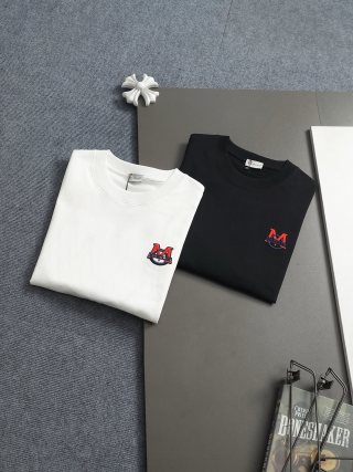 MONCLER  蒙口 红蓝交错字母刺绣