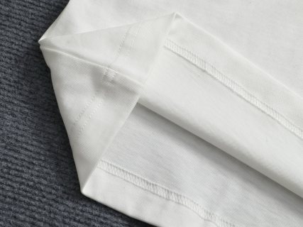 MONCLER  蒙口 红蓝交错字母刺绣