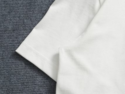 MONCLER  蒙口 红蓝交错字母刺绣