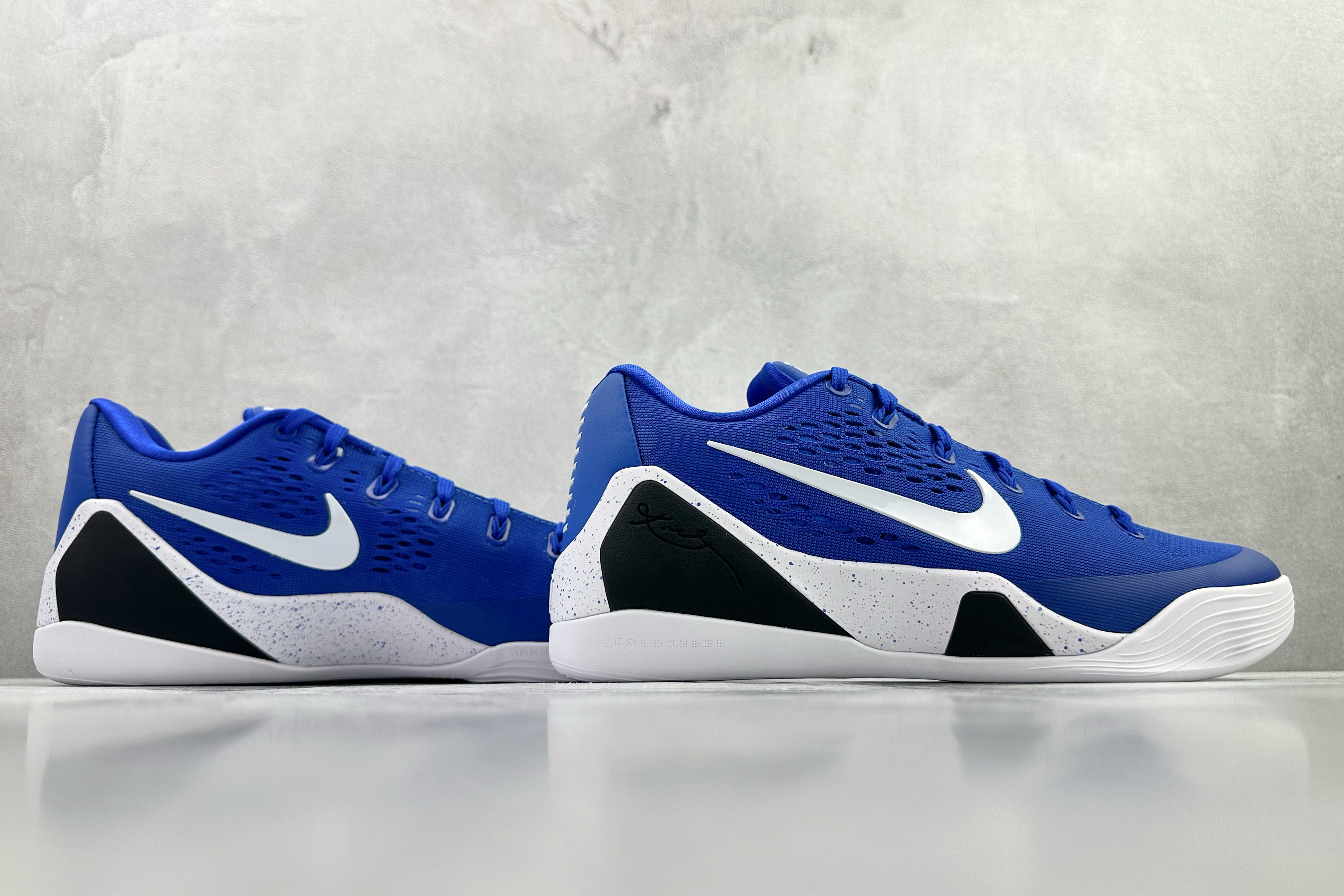 kobe 9 系列（尺寸建議偏大0.5號拿）