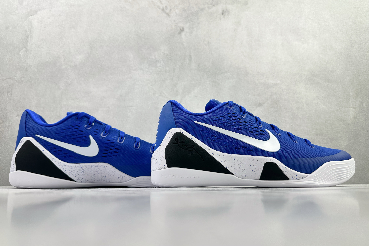 kobe 9 系列（尺寸建議偏大0.5號拿）