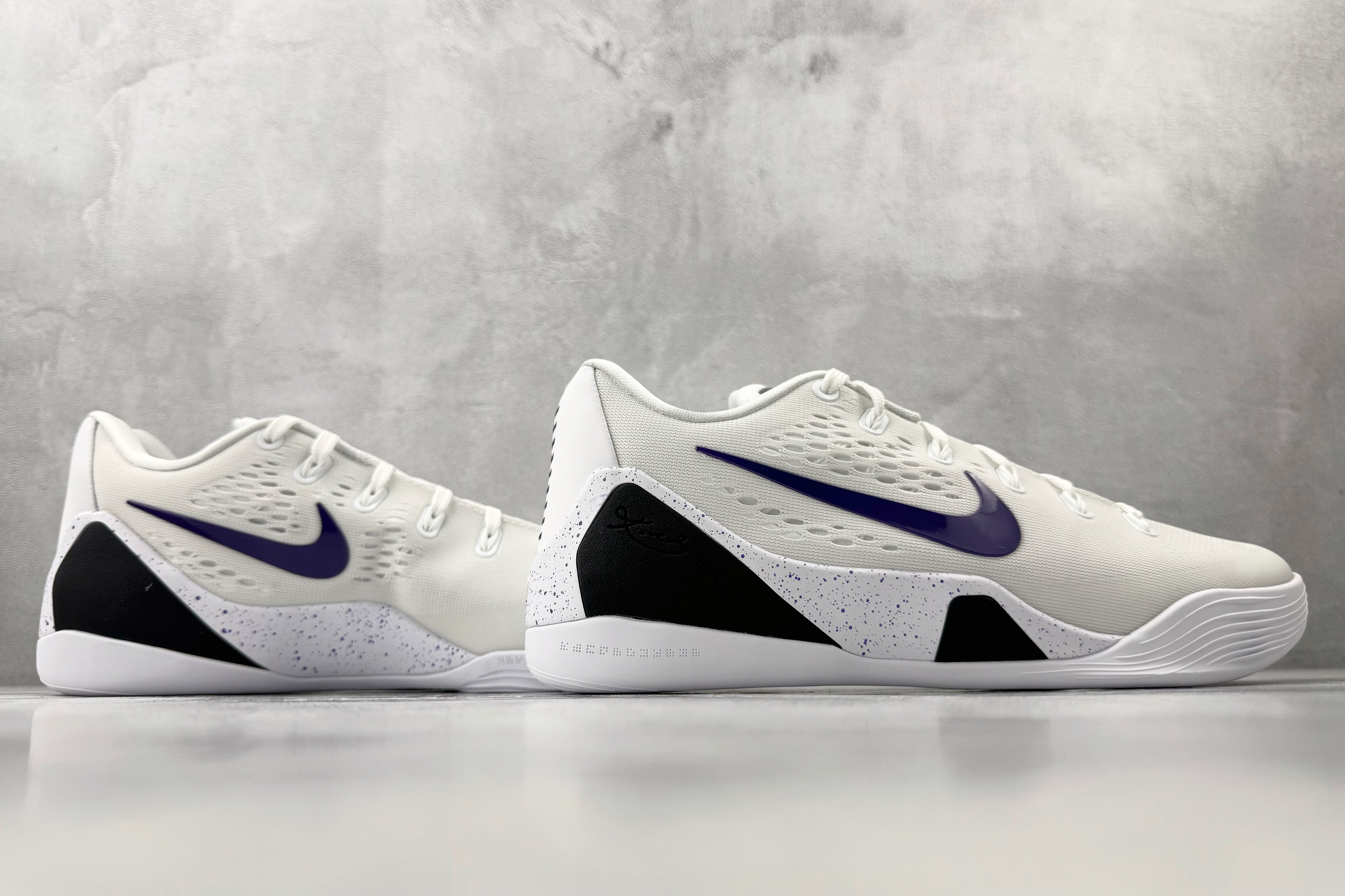 kobe 9 系列（尺寸建議偏大0.5號拿）