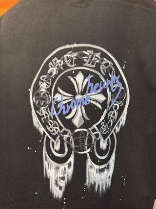 克罗心 品牌经典 前后涂鸦泼墨马蹄印十字架梵文字母LOGO 