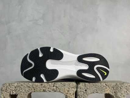 Nk Air Alphazoom