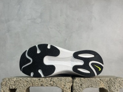 Nk Air Alphazoom