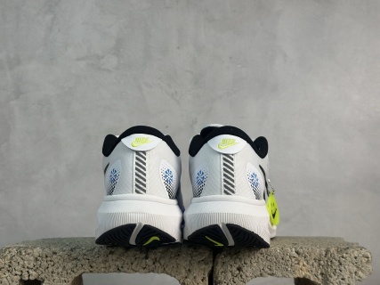 Nk Air Alphazoom