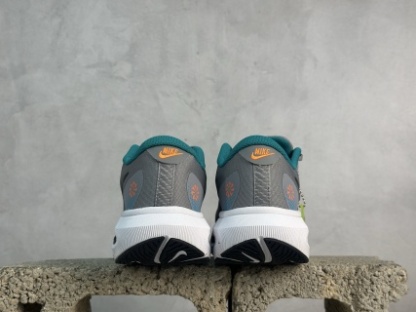 Nk Air Alphazoom