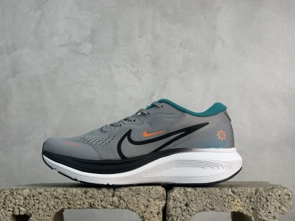 Nk Air Alphazoom