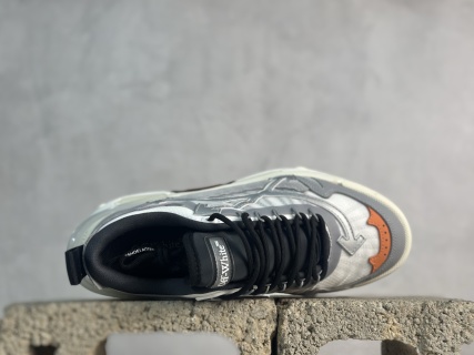 OFF-WHITE-ODSY
