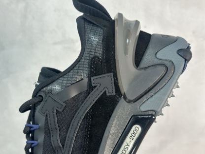 OFF-WHITE-ODSY
