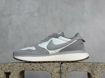 Nike Waffle Phoenix Waffl SACAI