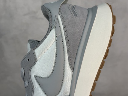 Nike Waffle Phoenix Waffl SACAI