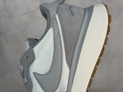 Nike Waffle Phoenix Waffl SACAI