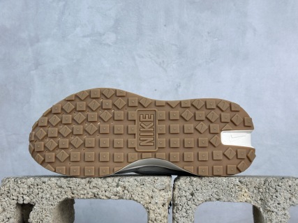 Nike Waffle Phoenix Waffl SACAI