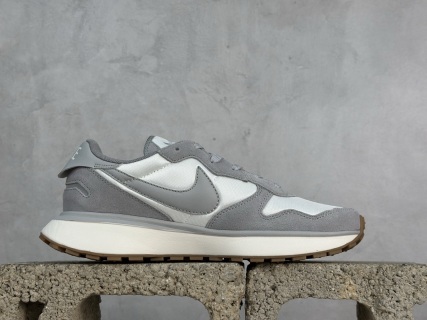 Nike Waffle Phoenix Waffl SACAI
