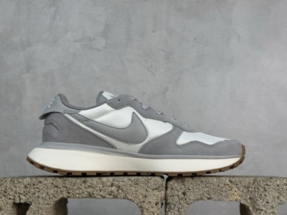 Nike Waffle Phoenix Waffl SACAI