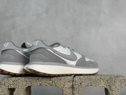 Nike Waffle Phoenix Waffl SACAI