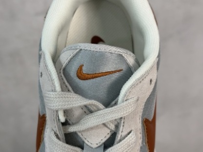 Nike Waffle Phoenix Waffl SACAI