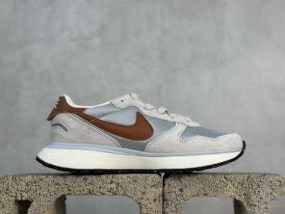 Nike Waffle Phoenix Waffl SACAI