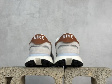 Nike Waffle Phoenix Waffl SACAI