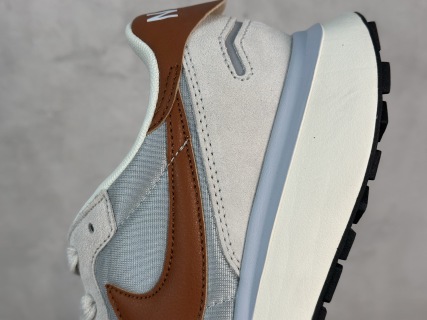 Nike Waffle Phoenix Waffl SACAI