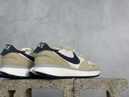 Nike Waffle Phoenix Waffl SACAI