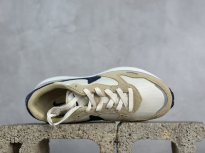 Nike Waffle Phoenix Waffl SACAI