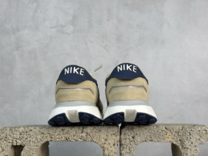Nike Waffle Phoenix Waffl SACAI