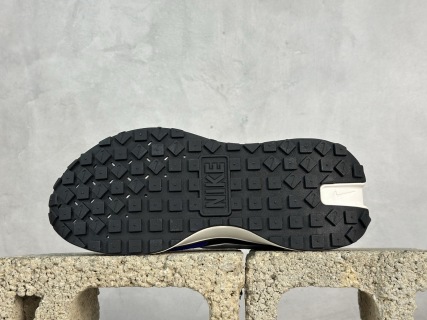 Nike Waffle Phoenix Waffl SACAI
