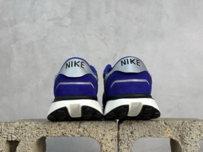 Nike Waffle Phoenix Waffl SACAI