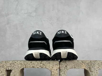 Nike Waffle Phoenix Waffl SACAI