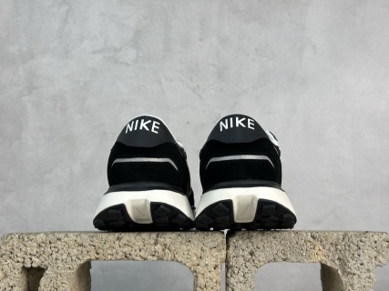 Nike Waffle Phoenix Waffl SACAI