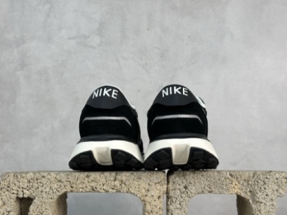 Nike Waffle Phoenix Waffl SACAI