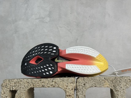 Nike Air Zoom ALPHATLY NEXT% 2