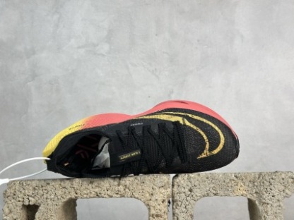 Nike Air Zoom ALPHATLY NEXT% 2