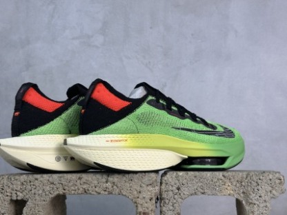 Nike Air Zoom ALPHATLY NEXT% 2